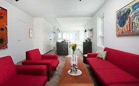 Ocean View Luxury Apartment In Central Reykjavik